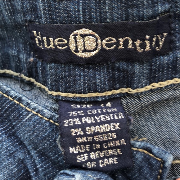 Blue Identity women’s blue denim Capri pants - Picture 6 of 6